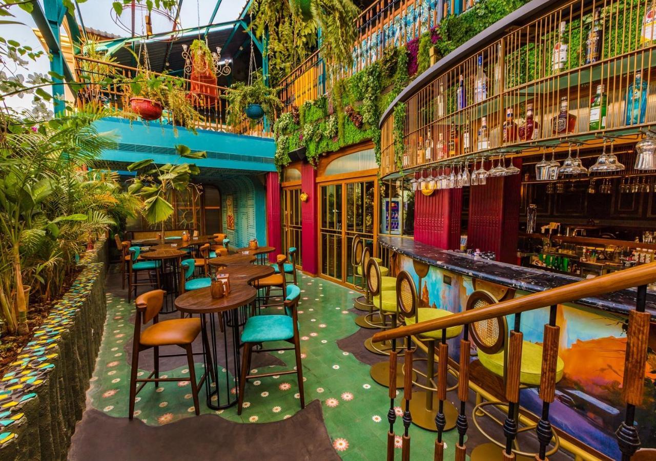 Goldfinch Hotel Mumbai Bagian luar foto