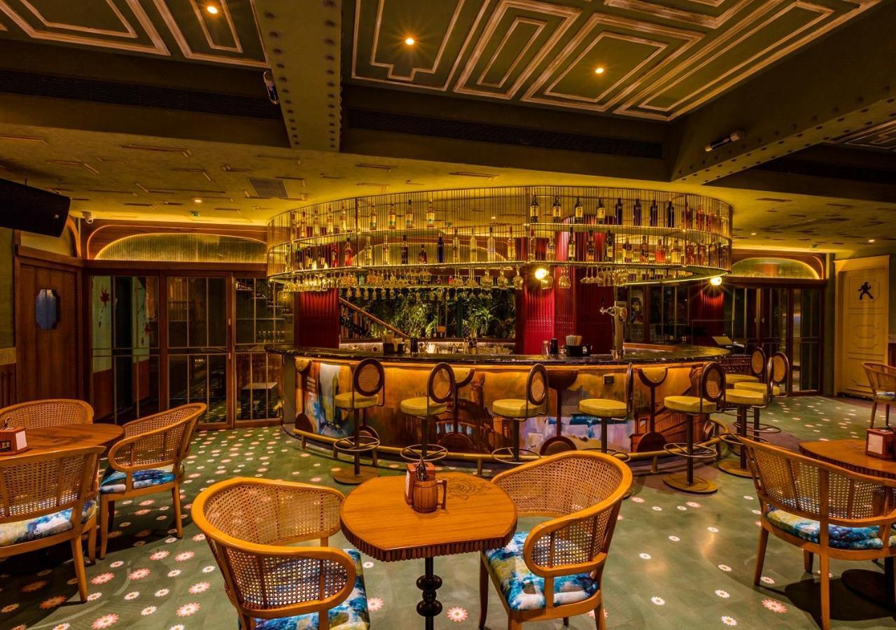 Goldfinch Hotel Mumbai Bagian luar foto
