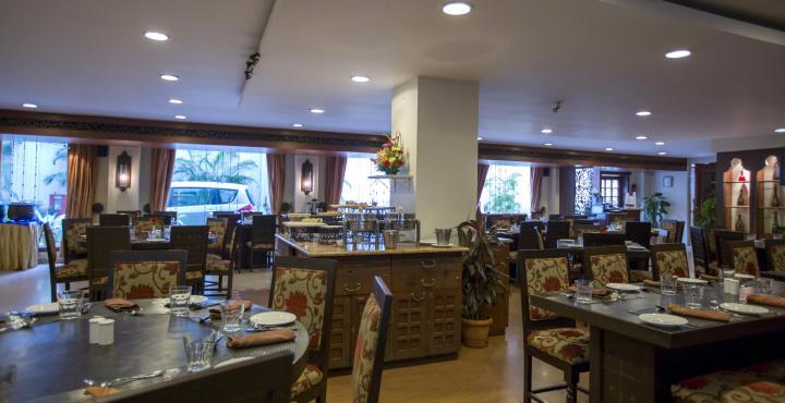 Goldfinch Hotel Mumbai Bagian luar foto