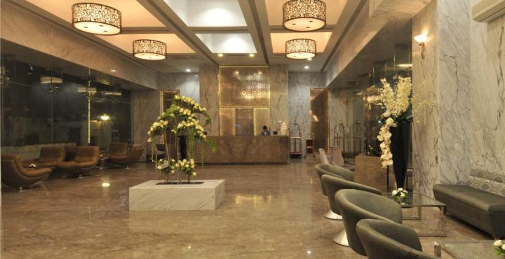 Goldfinch Hotel Mumbai Bagian luar foto